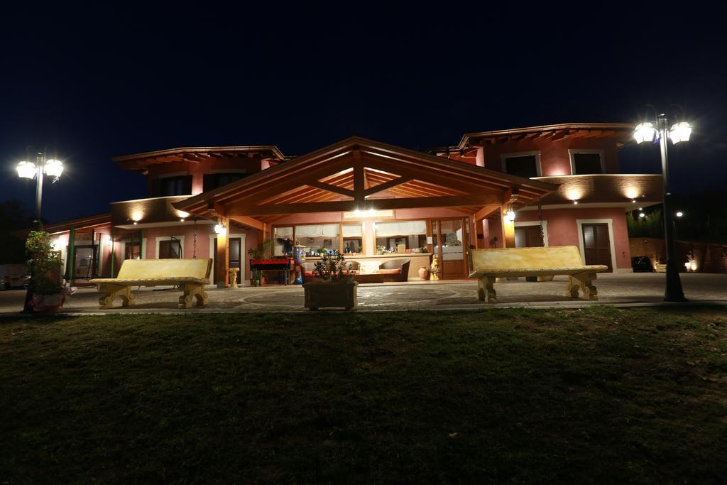 Agriturismo Ciociaro " Il Colle " Hotel Ristorante Чепрано Екстериор снимка